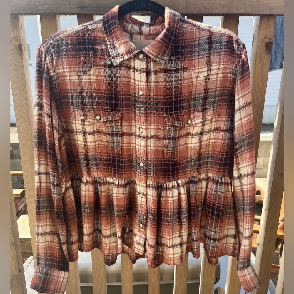 Plaid peplum shirt